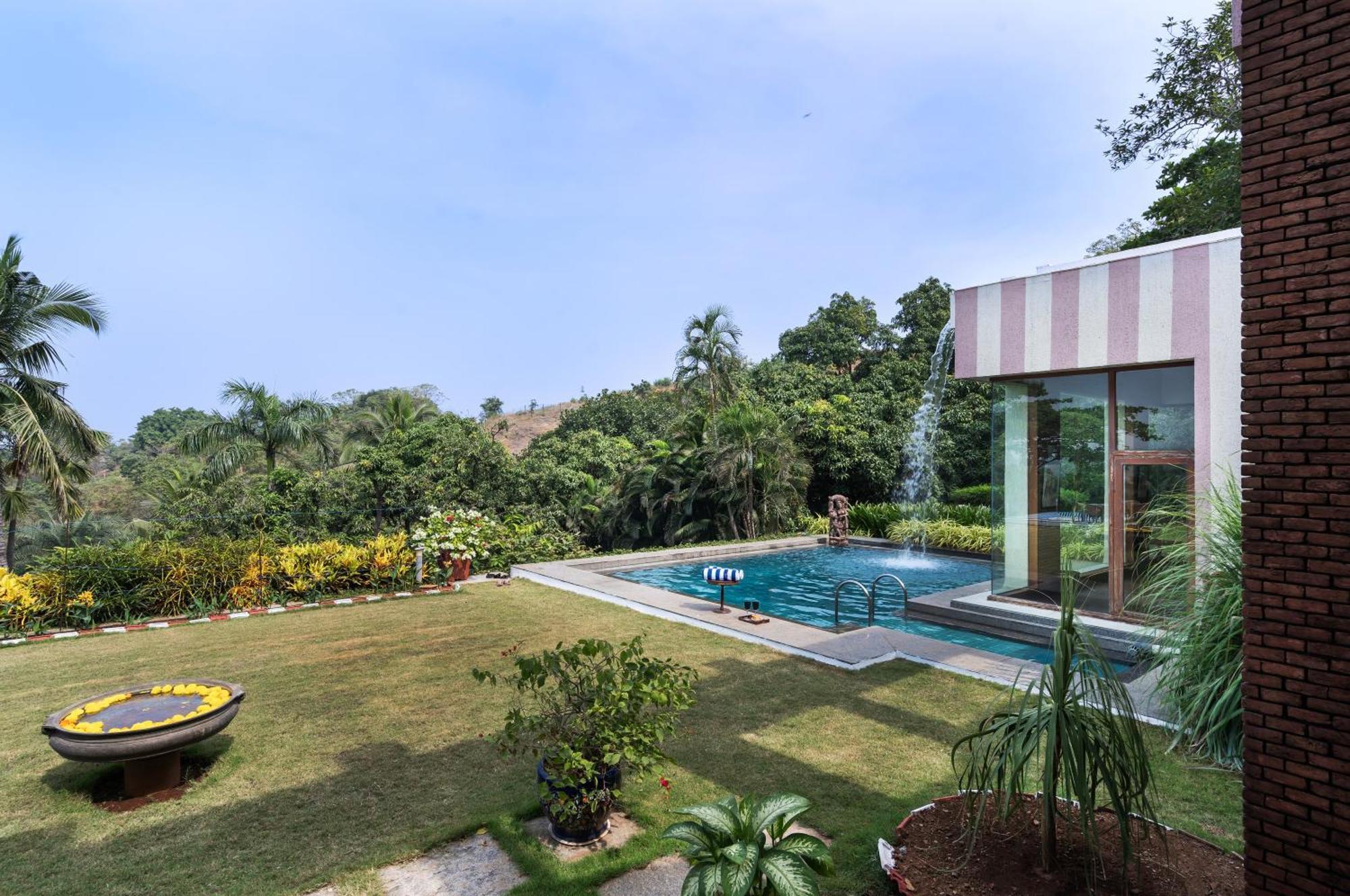 Saffronstays Pride Rock Mandve エクステリア 写真