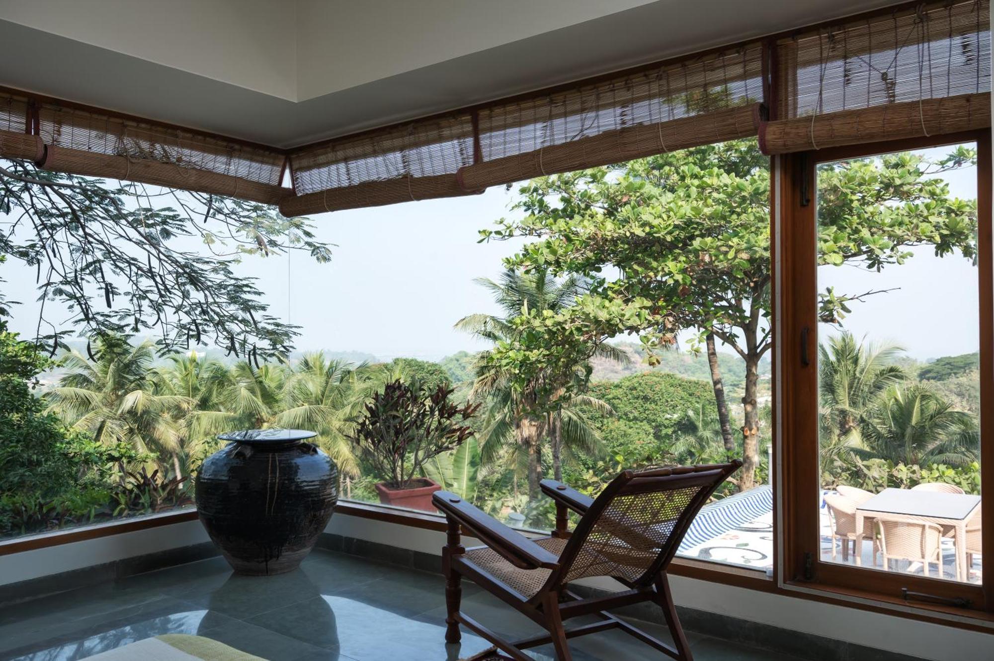 Saffronstays Pride Rock Mandve エクステリア 写真