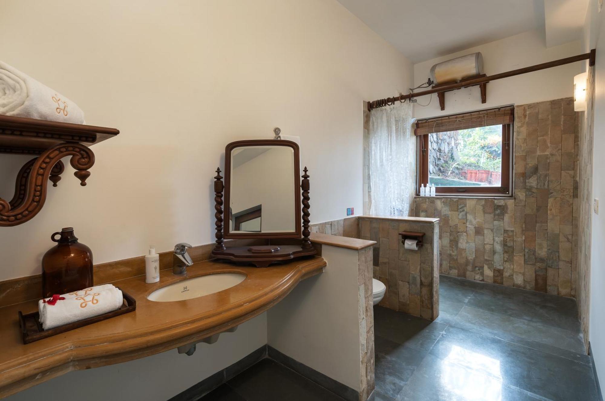 Saffronstays Pride Rock Mandve エクステリア 写真